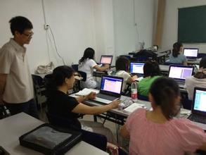 衡阳仁和会计学员课堂