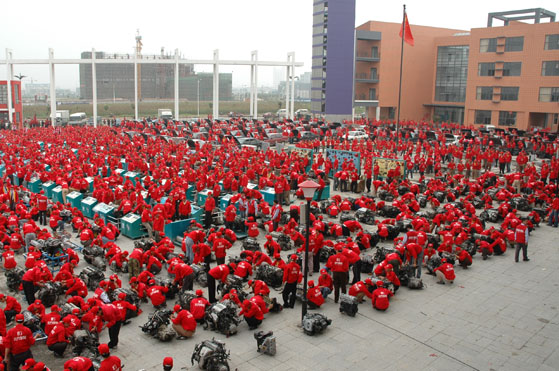 西安北方汽修学校技能大比拼