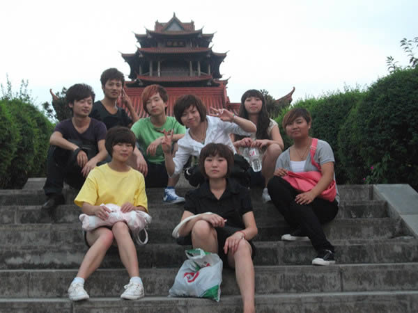 学员出游