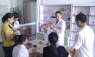 东辰营养师老师正在授课
